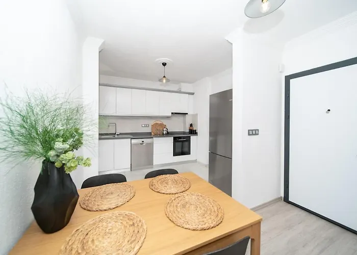 Center 2 Bedroom Calm Modern Upstairs Flat - Yeni Dunya Lejlighed