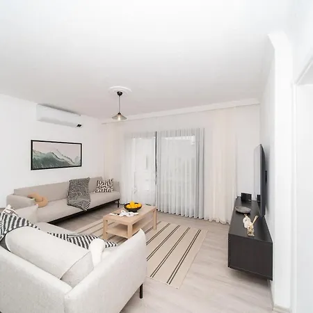 Apartment Center 2 Bedroom Calm Modern Upstairs Flat - Yeni Dunya
