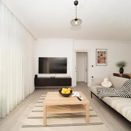 Appartement Center 2 Bedroom Calm Modern Upstairs Flat - Yeni Duenya Bodrum
