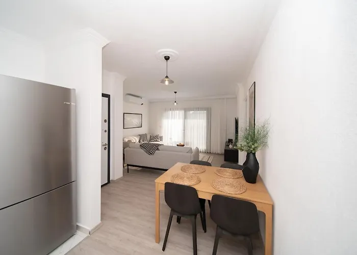 דירה Center 2 Bedroom Calm Modern Upstairs Flat - Yeni Duenya